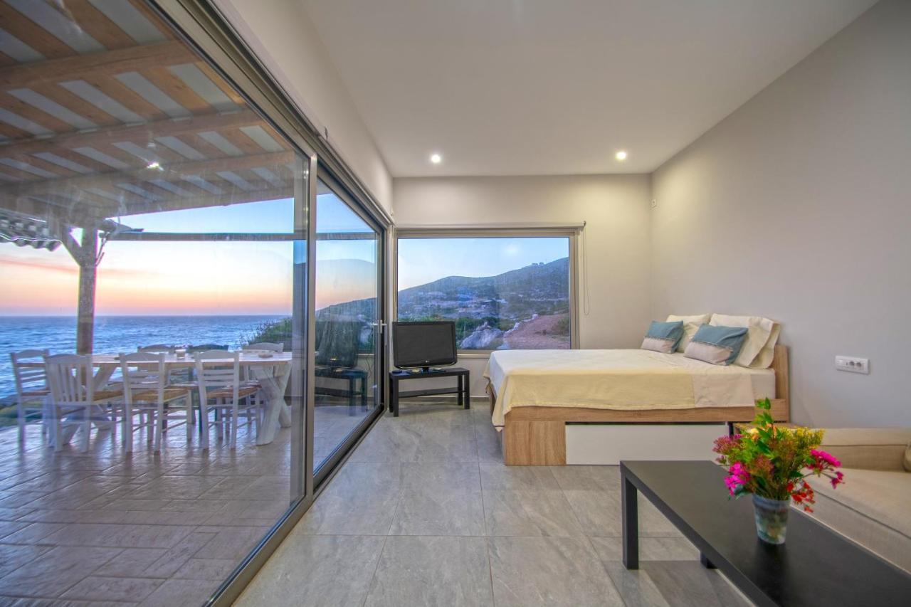 White Rock Cave Villa By "Elite" Kampi  外观 照片